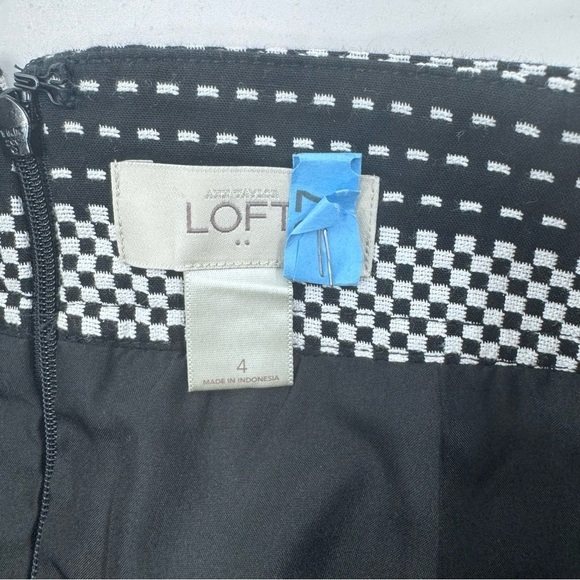 Loft Black & White Striped/ Polka Dot Woven Skirt. - Picture 7 of 8